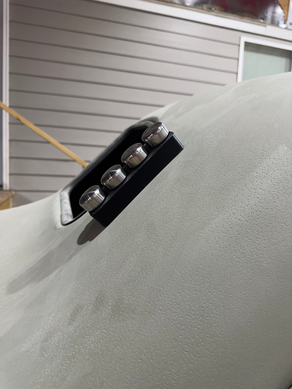 On-Car Planishing Die Holder